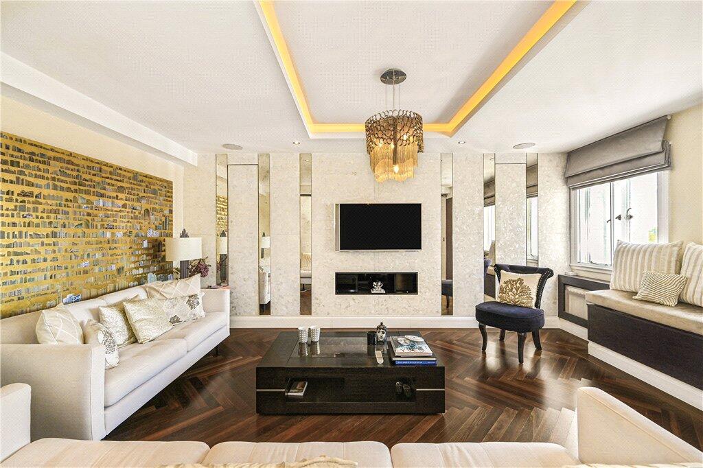 Main image of property: Chiltern Court, Baker Street