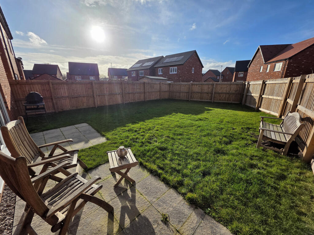 Broady Avenue, Brook View, Wincham, Northwich, CW9 photo 3