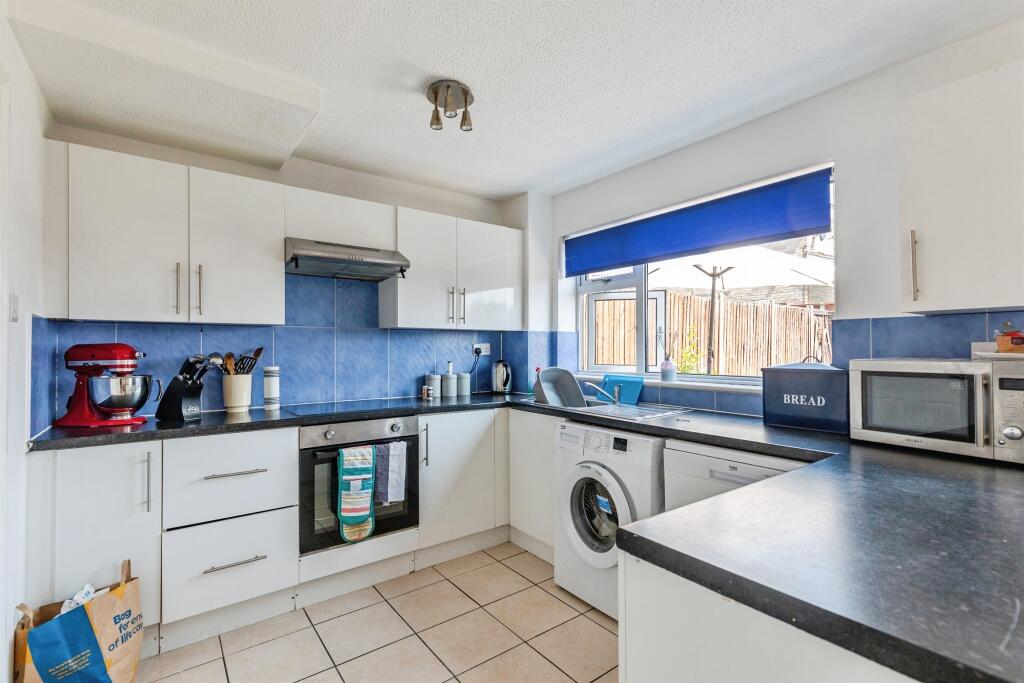 House in Wellingborough, Hatton Park - View 5