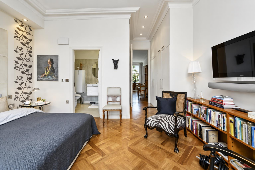 Apartment in London, City of Westminster - More