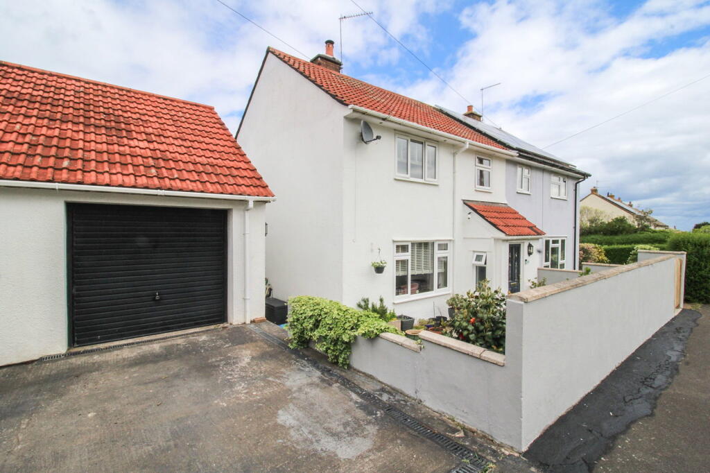 3-bed semi-detached on Mendip Road, Portishead, Bristol, BS20 6DD, £385,000