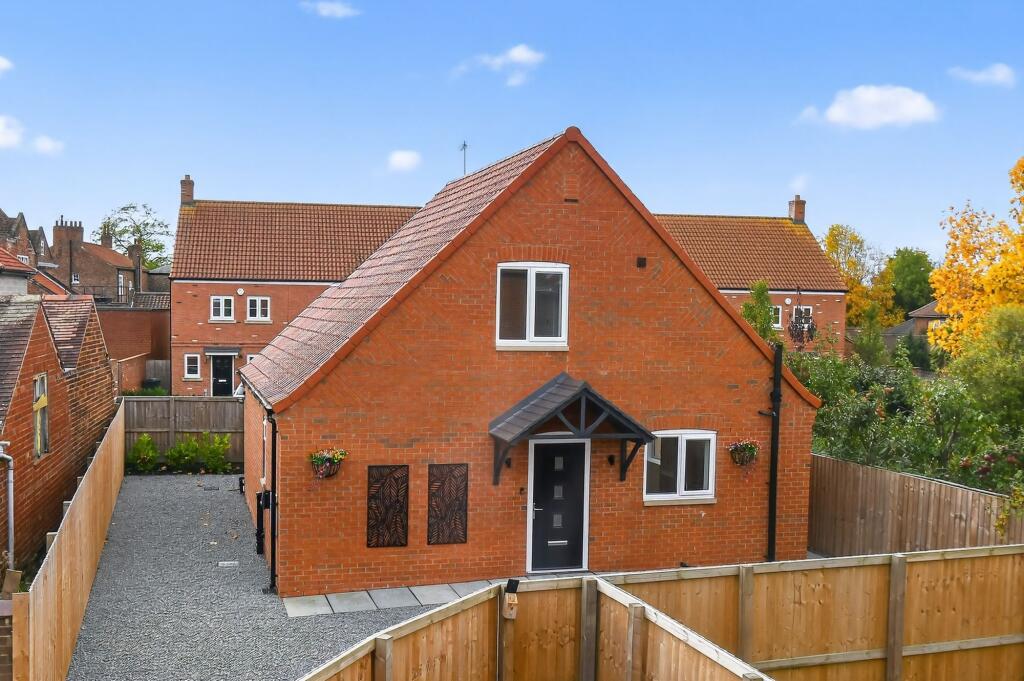 Main image of property: Mayfield Grove, York, YO24