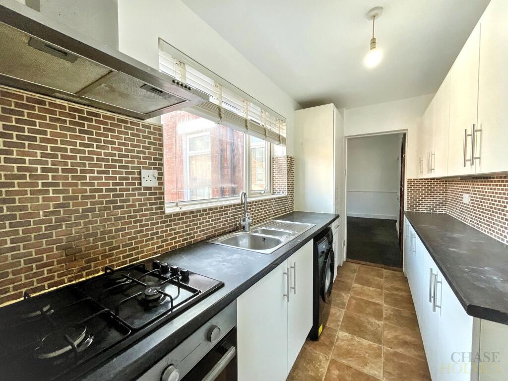 Apartment in South Tyneside, Westoe - View 2