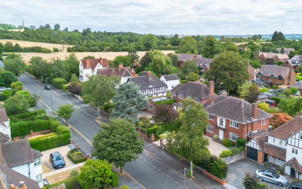 House in Stratford-on-Avon, Stratford-upon-Avon - View 2