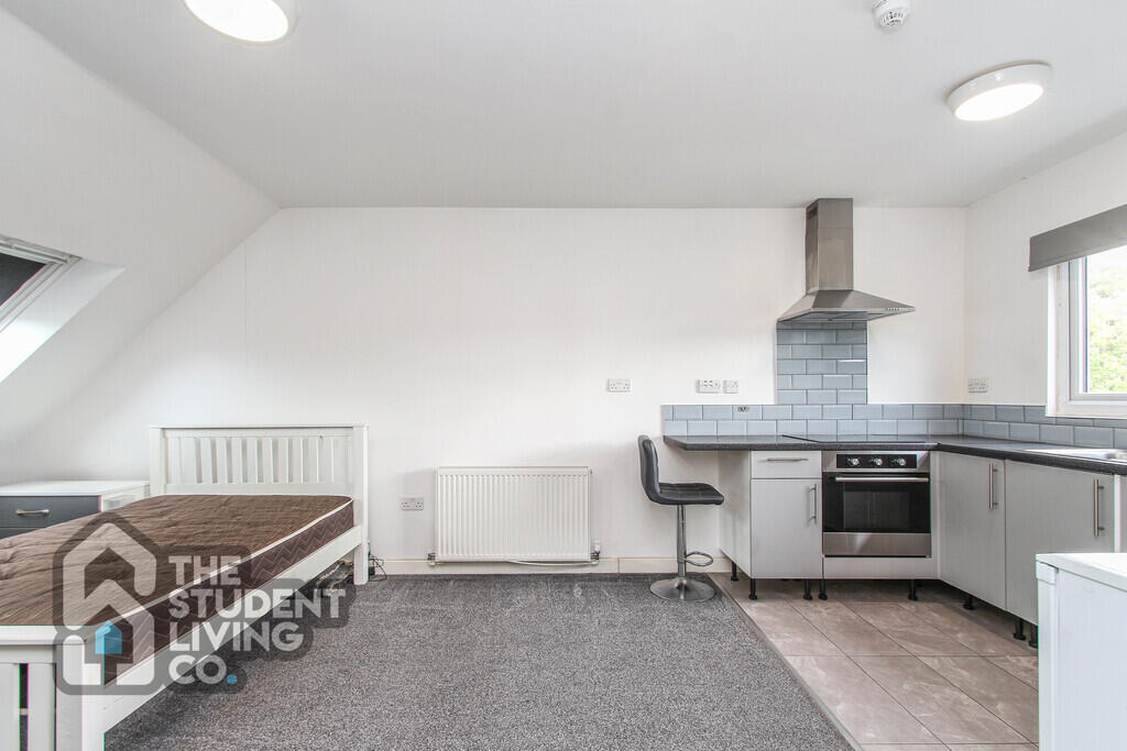 House in Nottingham, Beeston - View 3