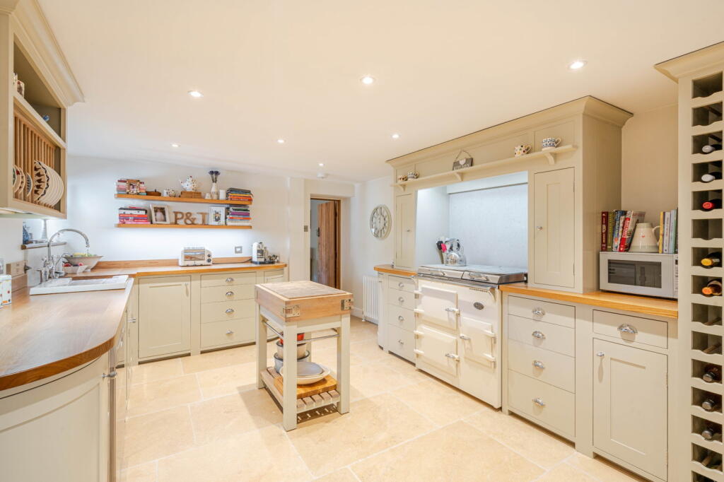 House in Swindon - View 4