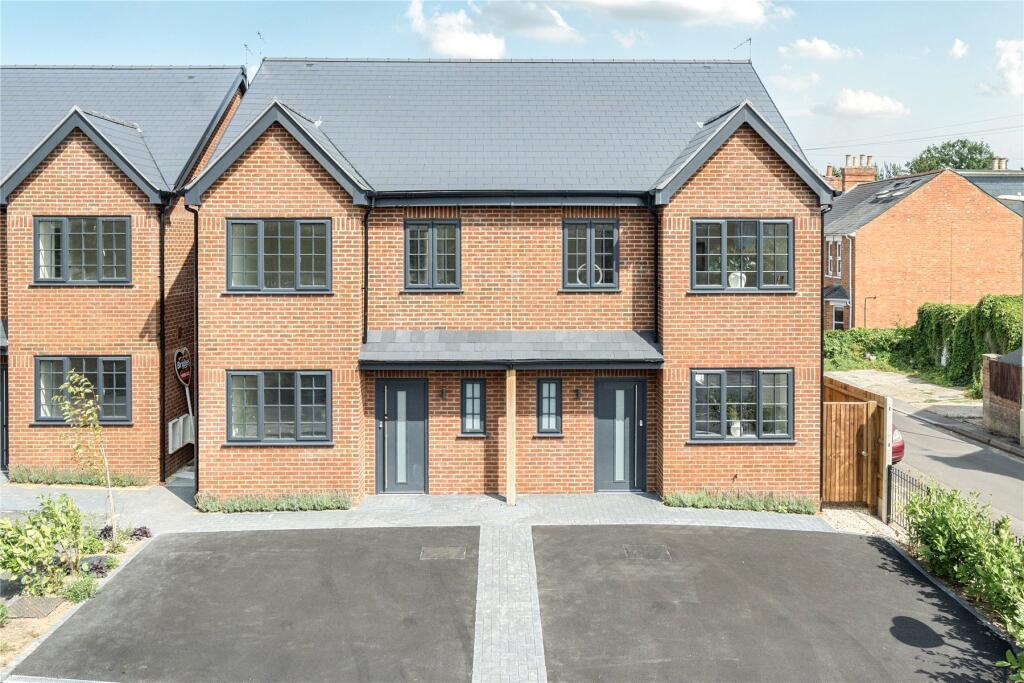 Main image of property: Park Road, Farnborough, Hampshire, GU14