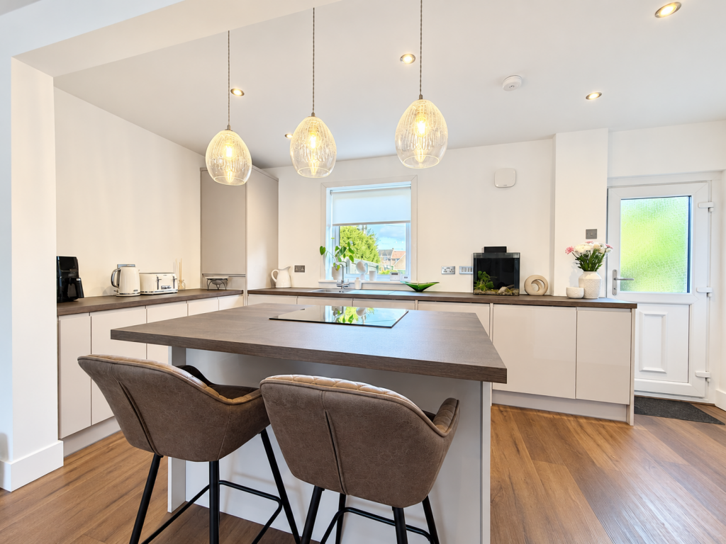 House in Bonnybridge, Falkirk - More