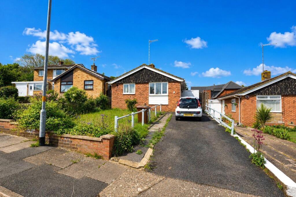 Main image of property: Brackenhill Close, Links View, Northampton, NN2