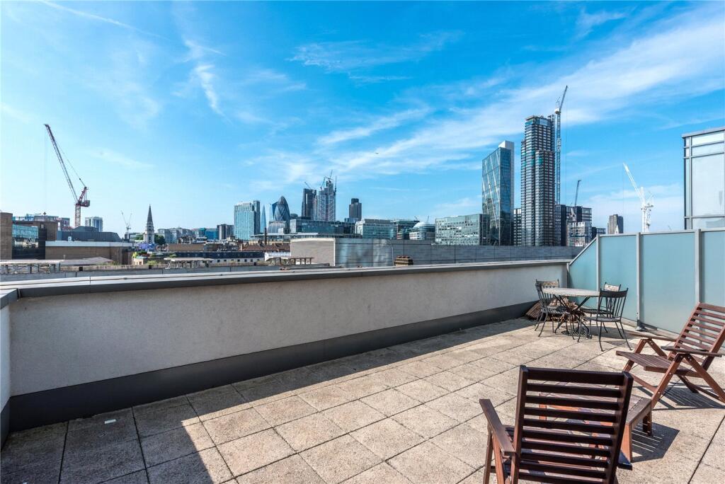 Main image of property: Courtyard Apartments, 3 Avantgarde Place, London, E1