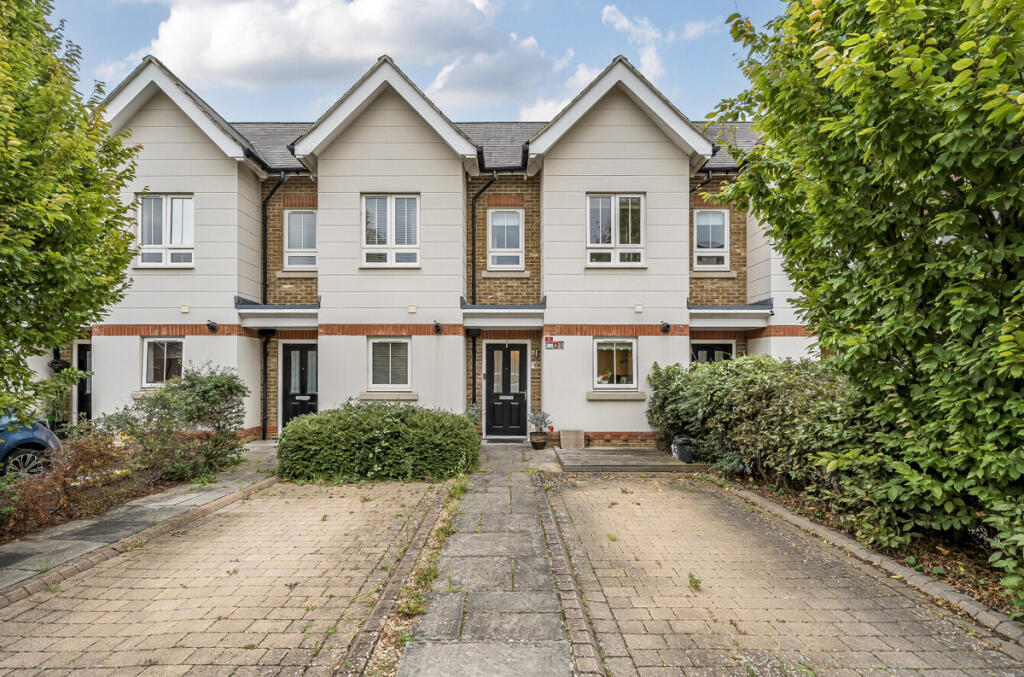 Pintail Way, Maidenhead, SL6 photo 3