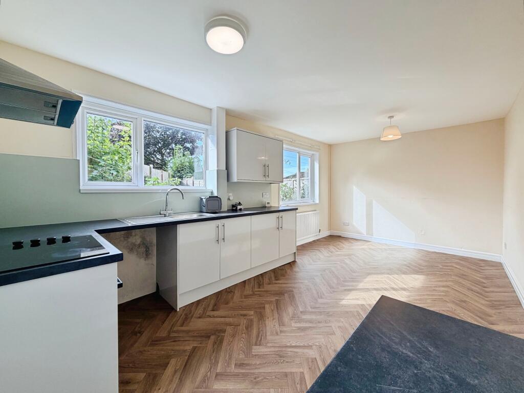 House in Lancaster - View 4