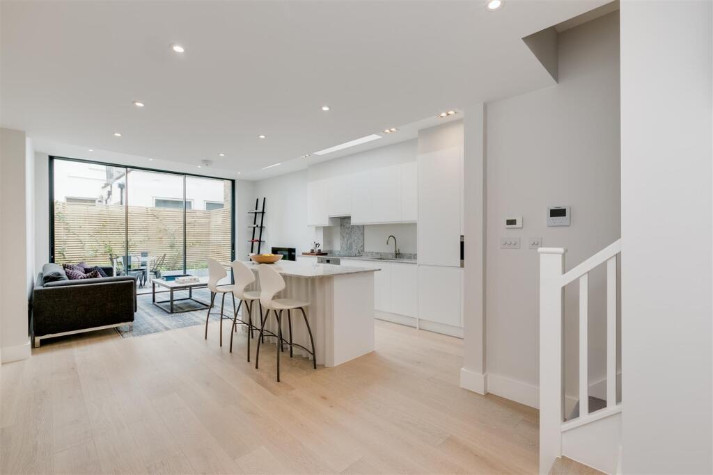 Main image of property: Devonshire Road, London