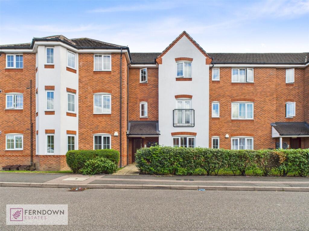 2-bed apartment on Oxford Grove, Chelmsley Wood, Birmingham, B37, £140,000