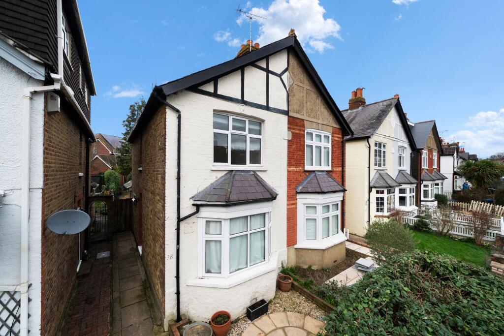 Main image of property: Vale Road, Claygate, KT10