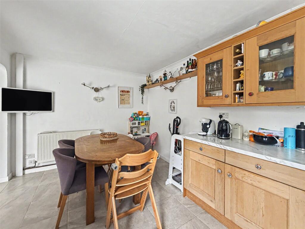 House in Exeter - View 4