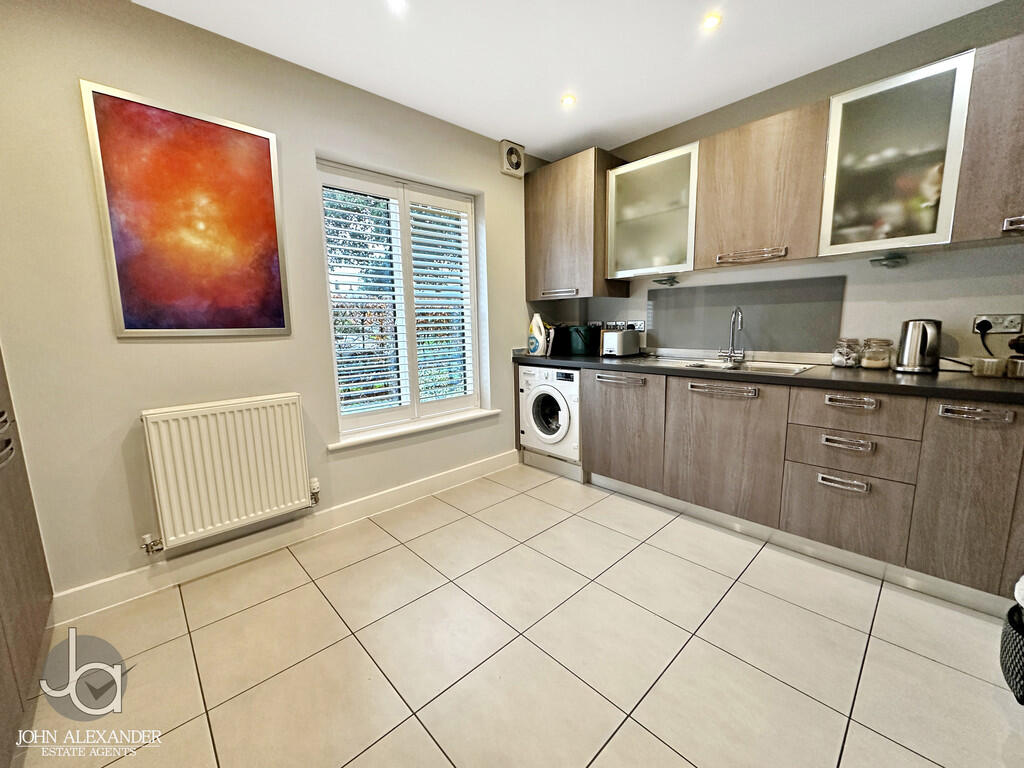 St. Albright Crescent, Stanway, Colchester photo 3