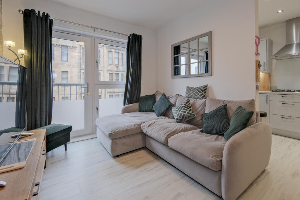 Apartment in Glasgow - View 3