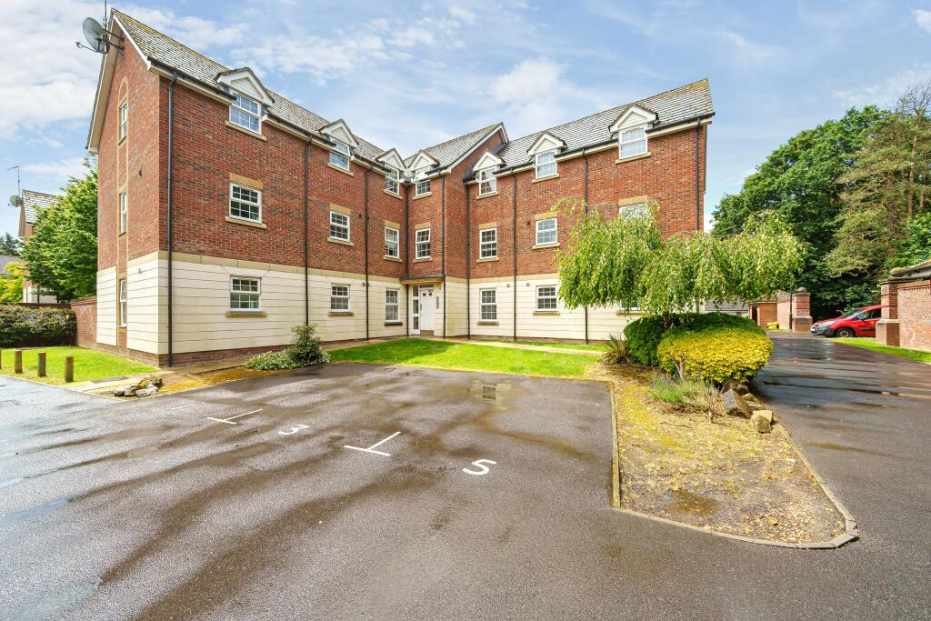Main image of property: Mandarin Way, Racecourse, Newbury, RG14