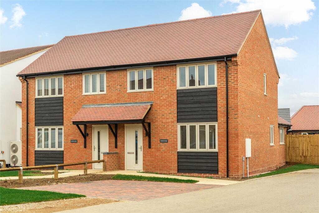 Main image of property: Cuckoo Hill Farm, Castlethorpe Road, Hanslope, Milton Keynes, Buckinghamshire, MK19