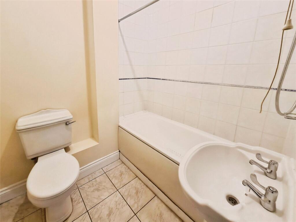 Apartment in Southampton, Ocean Village, St Mary's - View 5