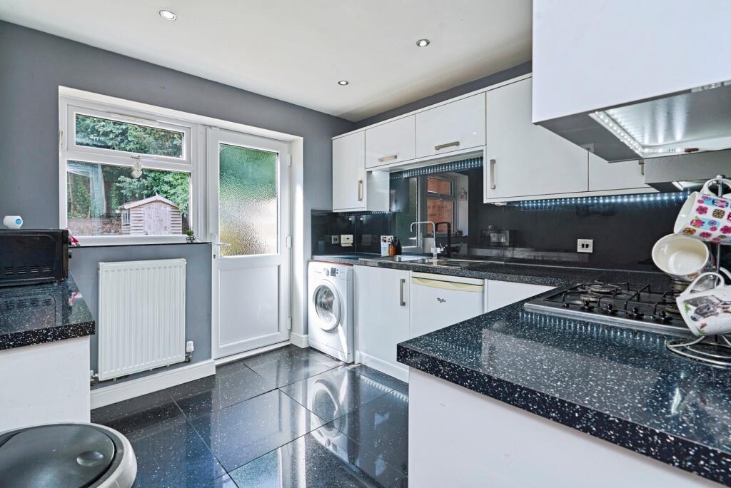 House in Walsall, West Midlands - View 4