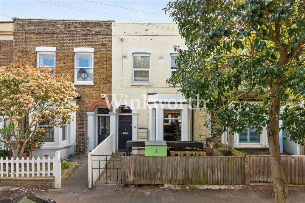 1 bedroom apartment for sale in Hanover Road, London, N15