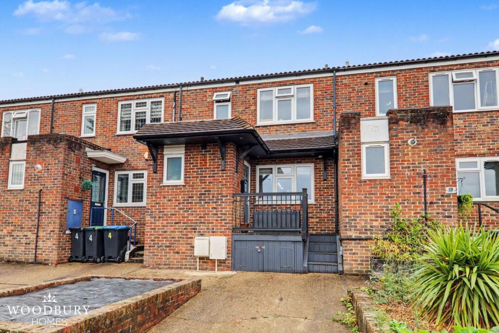 Main image of property: Thatchers Close, Loughton, IG10