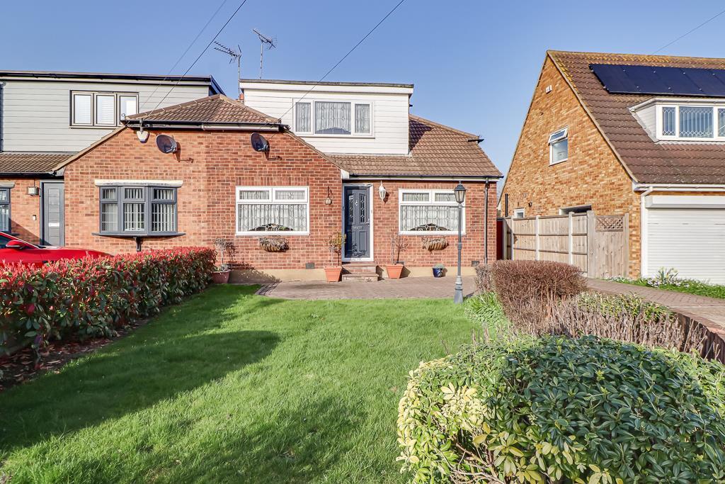 Main image of property: Wren Close, Leigh-on-Sea