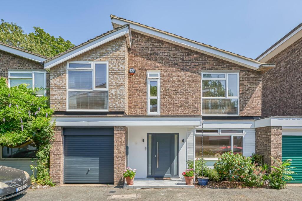 Main image of property: Maple Close, London, SW4