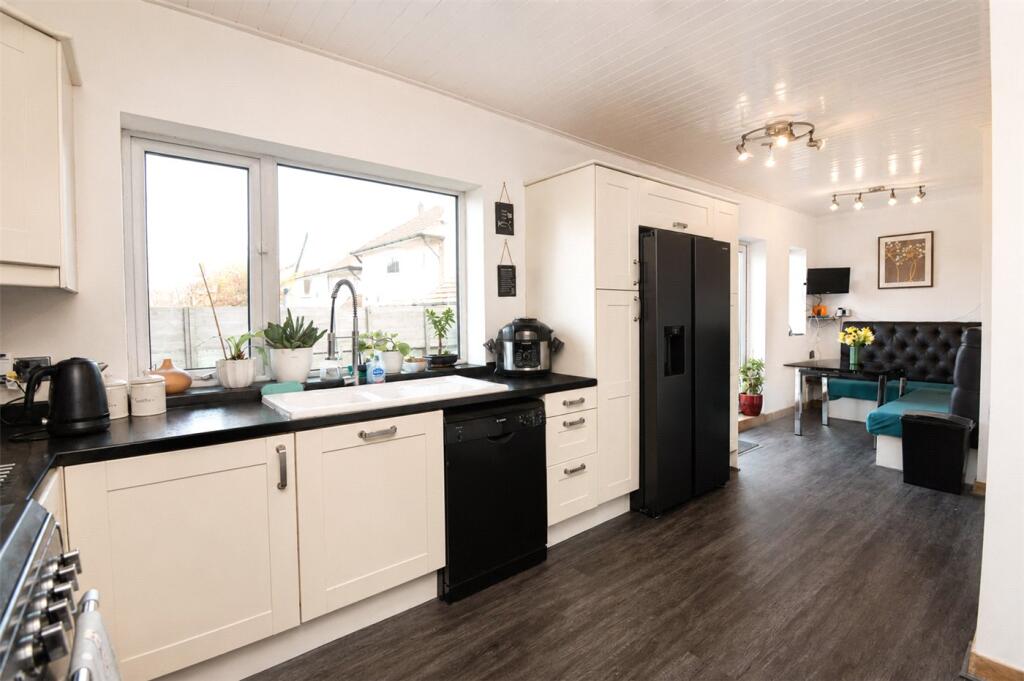 House in Wirral, Liverpool City Region - More