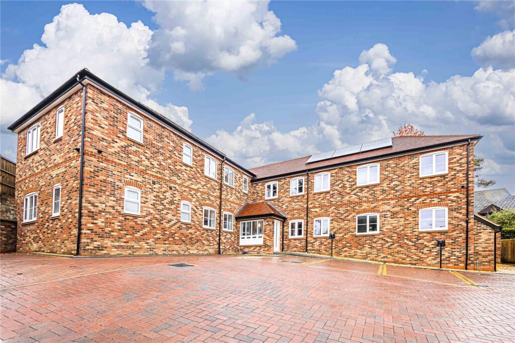 Main image of property: Bury Road, Hemel Hempstead, Hertfordshire, HP1