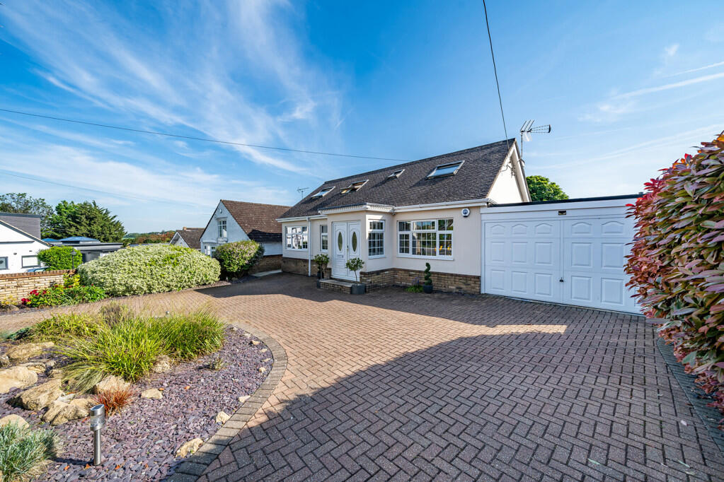 Main image of property: Top Dartford Road, Hextable, Swanley