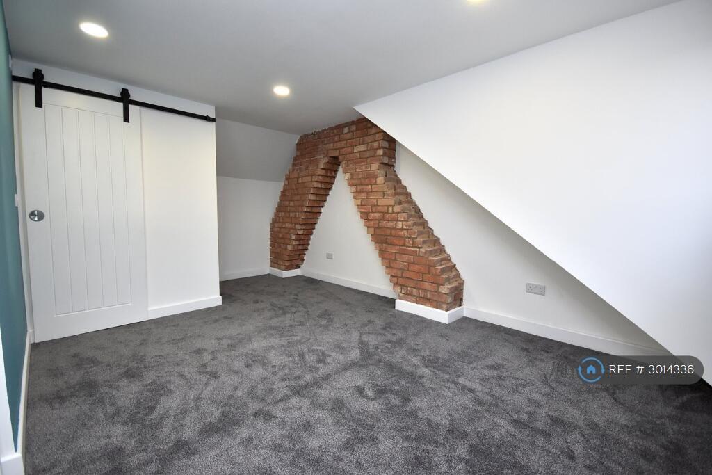 House in Northampton - View 5
