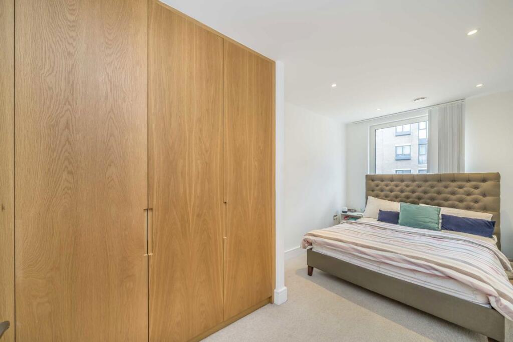 Apartment in London - View 5