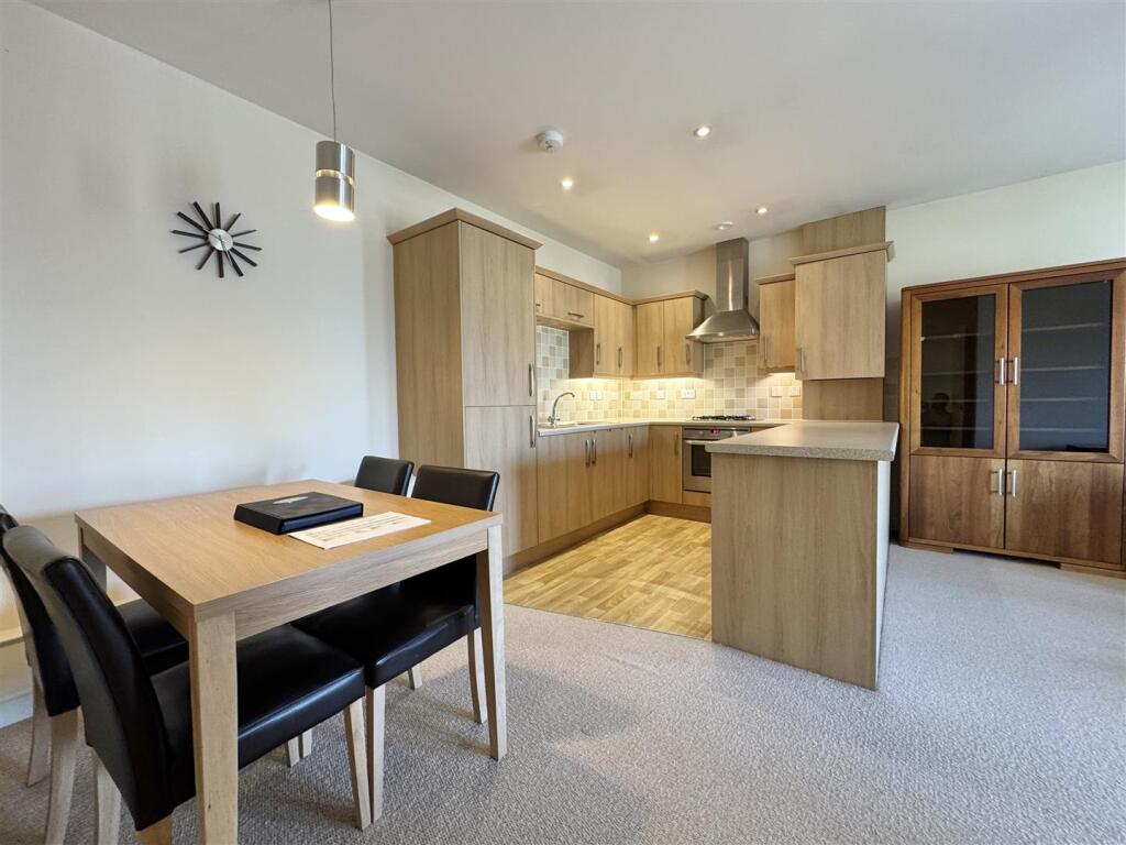 Apartment in Penrith - View 3