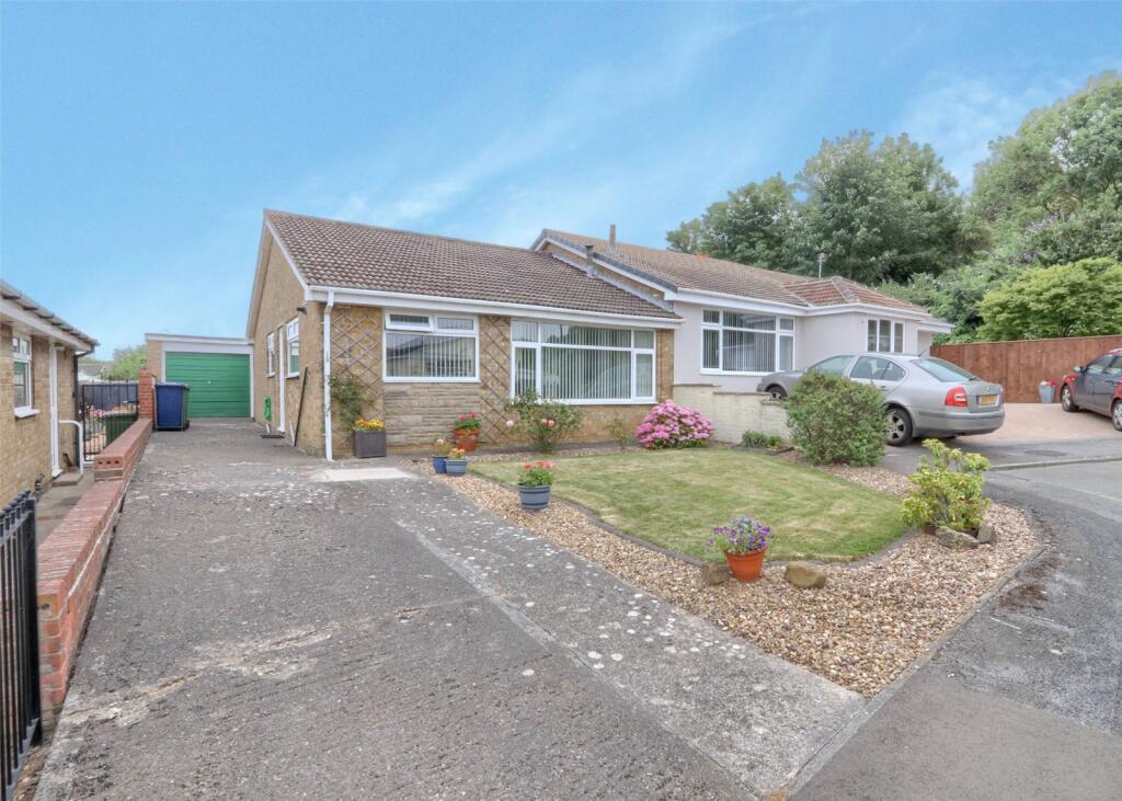 2-bed house on Highcliffe Grove, New Marske, £179,950