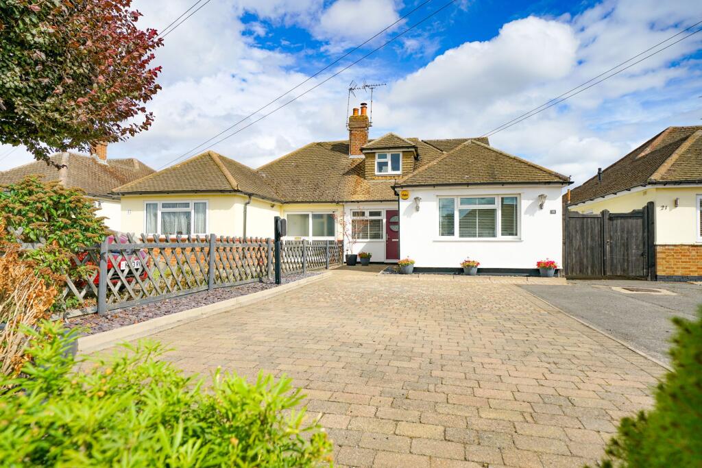 Main image of property: Elm Avenue, Caddington, LU1