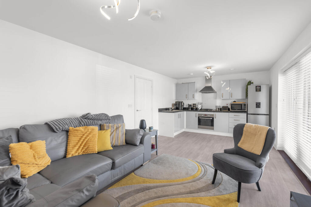 Apartment in Chelmsford - View 4
