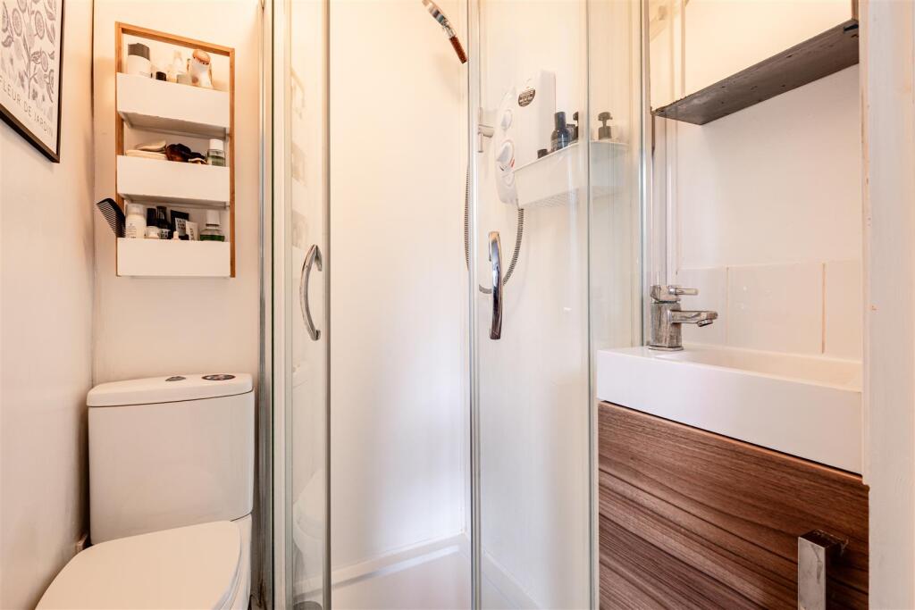 Apartment in London - More