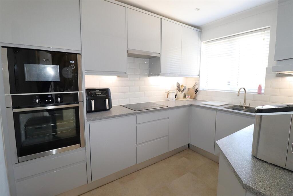 House in Gillingham, Parkwood - View 3