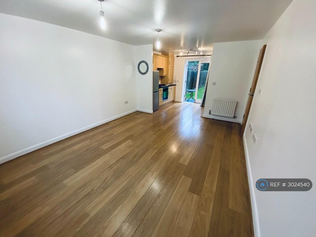 Apartment in Swale, Tylman Place, Faversham - View 3