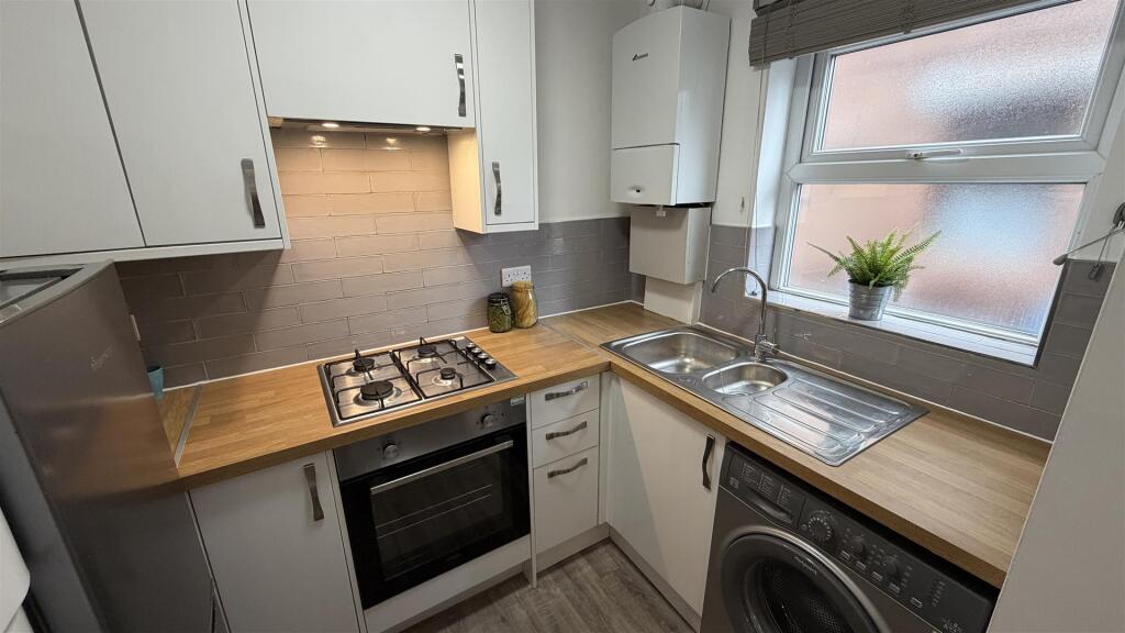 Apartment in Manchester - View 4