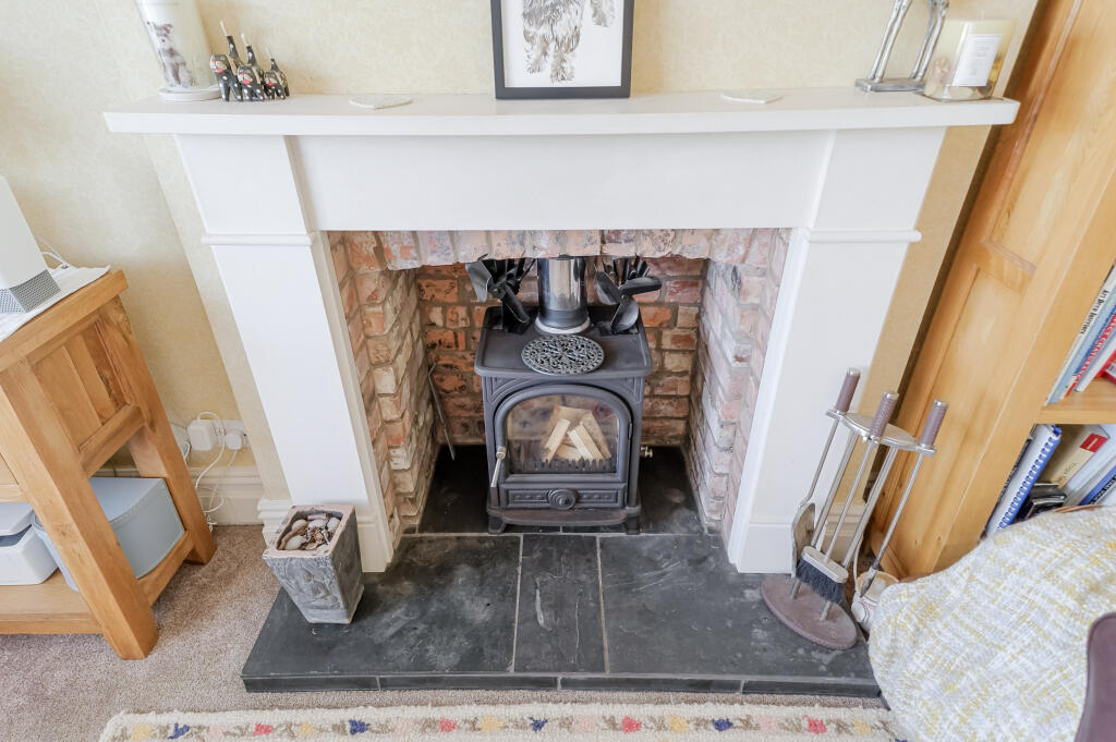 House in Wirral, Liverpool City Region - More
