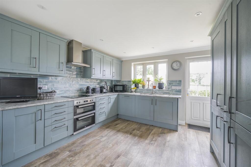 12, Lower Greenfield, Hemyock, Cullompton photo 3