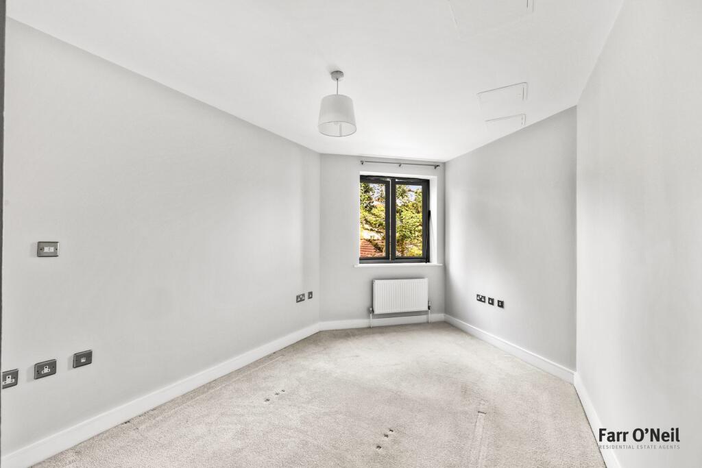 Apartment in Epping Forest, Buckhurst Hill - More