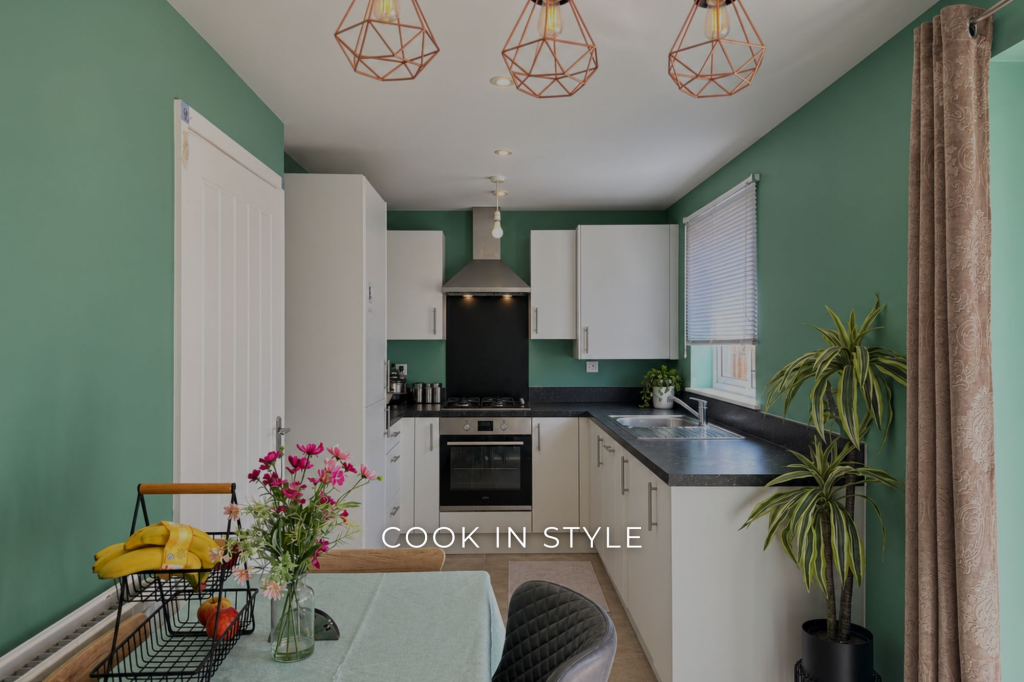 Homington Avenue, Coate, SN3 photo 2