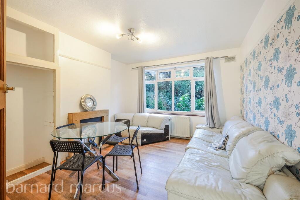 Martin Way, Morden photo 3