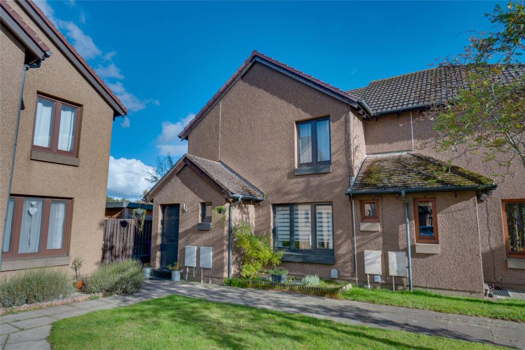 2-bed semi-detached on 41 Charleton Place, Montrose, Angus, DD10, £155,000
