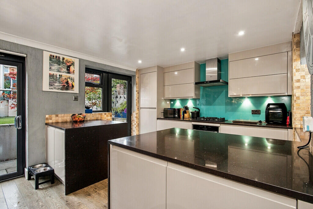 House in Brighton - View 5